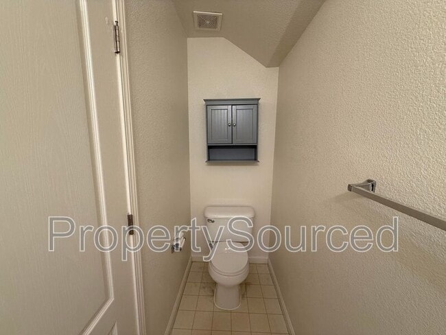 Building Photo - 17340 Ferndale St