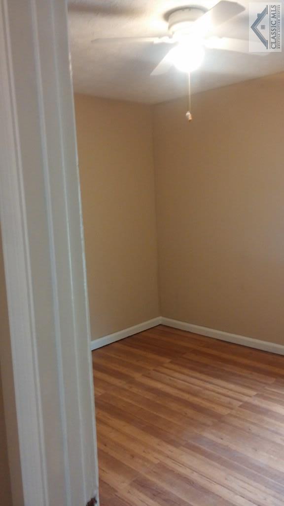 Building Photo - 150 Monty Dr
