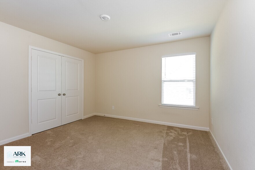 Building Photo - 153 Innis Brk Cir SW