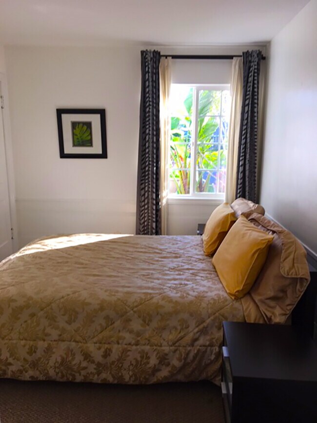 Front Bedroom - 3261 Military Ave