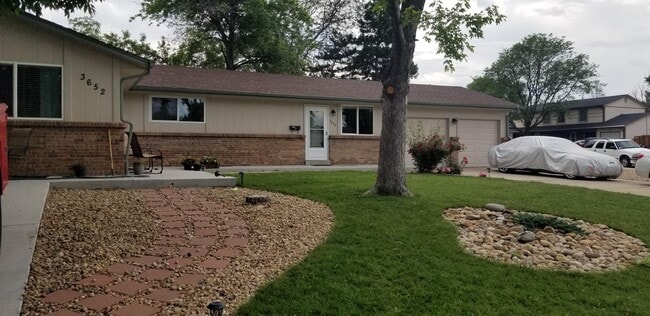 Building Photo - 3654 W 90th Pl