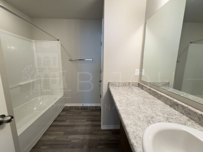 Building Photo - Beautiful 3 Bedroom New Build