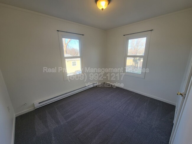 Building Photo - 1204 Marshall Ave