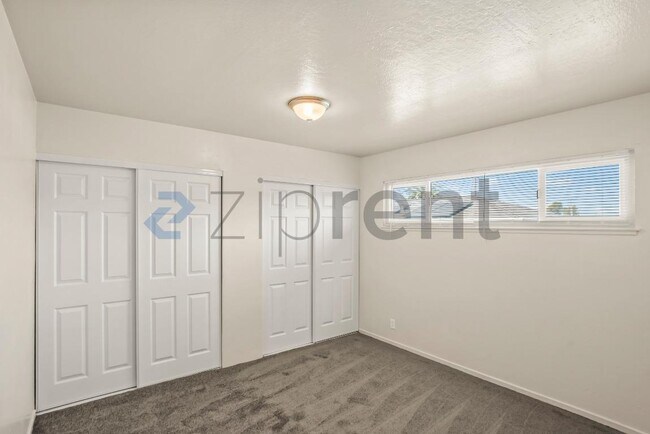 Building Photo - 7630 Lockwood St