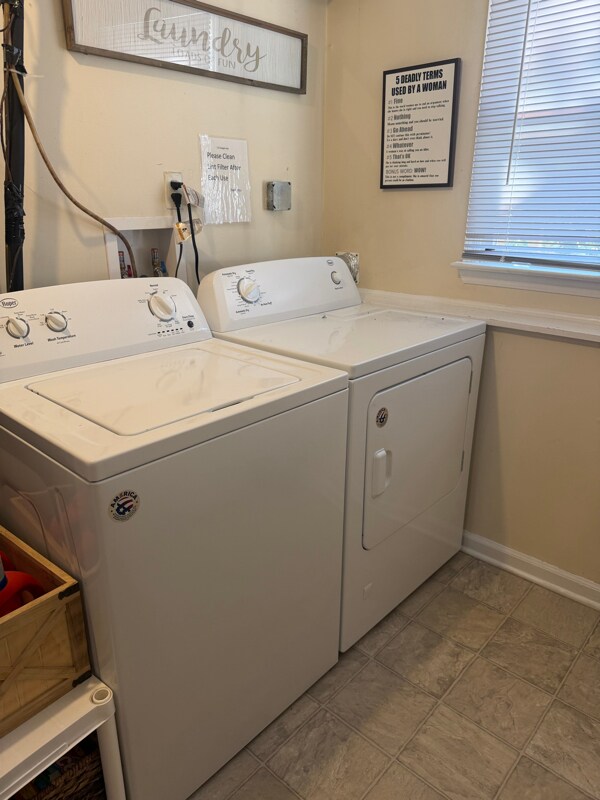 Building Photo - 121 Oregon Ave