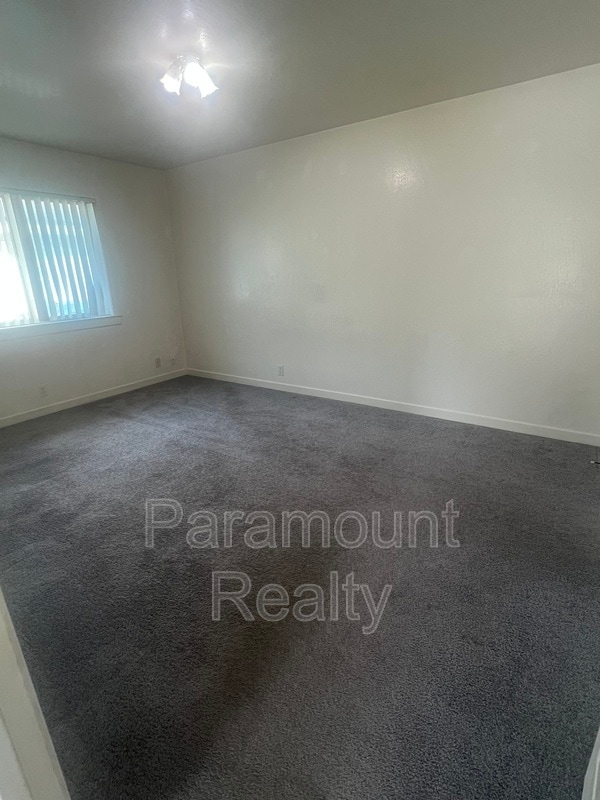 Building Photo - 188 N 14th St