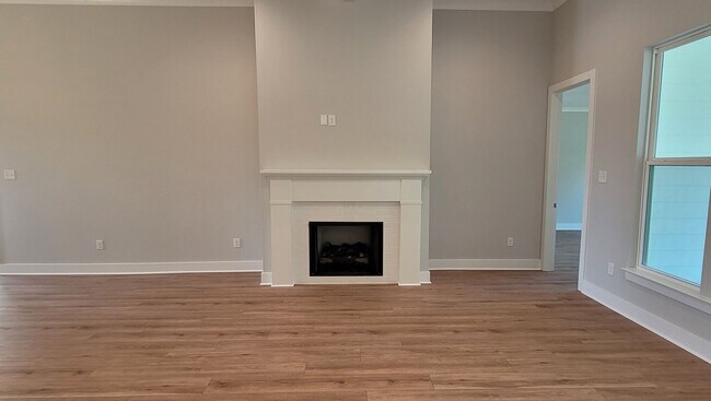 Building Photo - Brand New home in Woodstock Park!