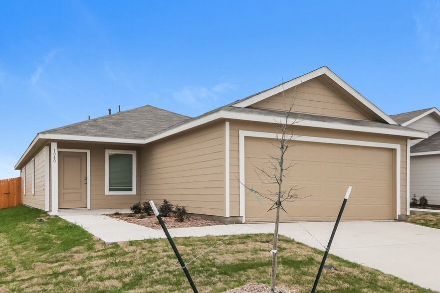 Building Photo - 1040 Calley Pear Trl