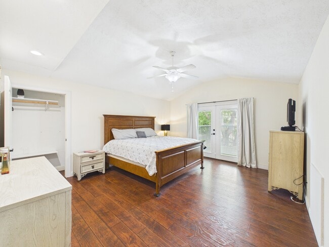 Building Photo - 5110 Academy St