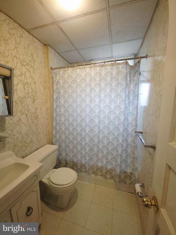 Building Photo - 1123 Hancock St