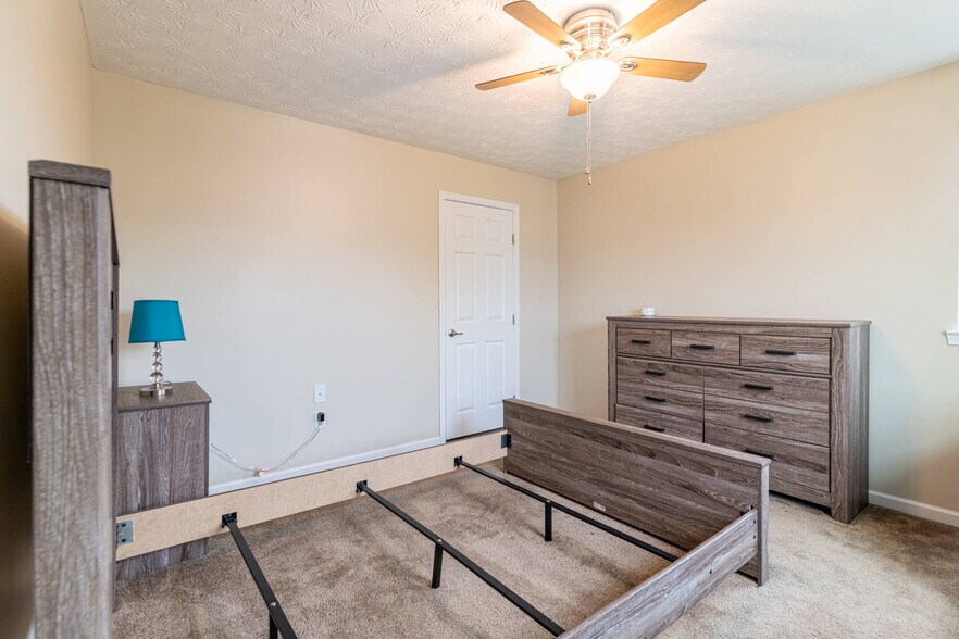 Bedroom4 - 3300 Federalist Dr