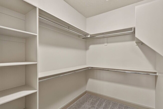 Building Photo - 2665 E 3630 S