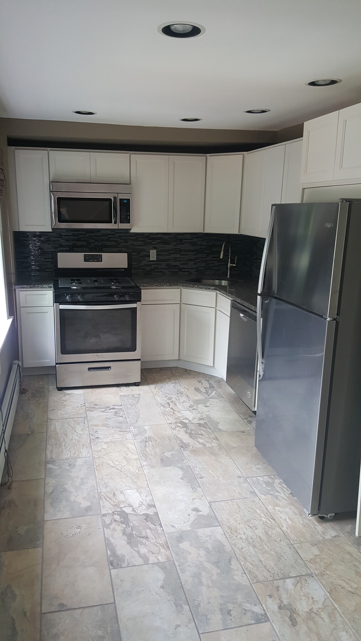 Kitchen - 106 Granite St