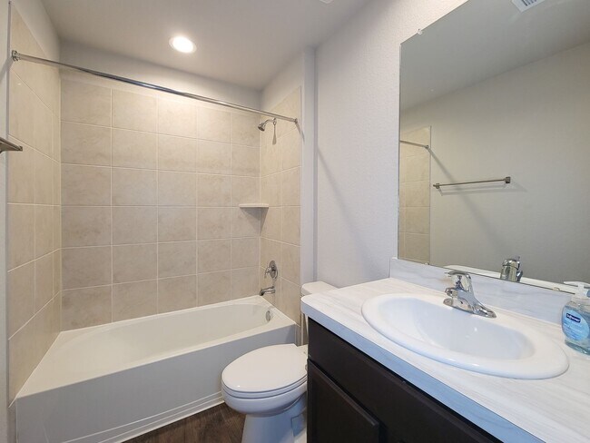 Building Photo - The price is right and the location is even better! Take a look TODAY at this like-new, 3/2, open...