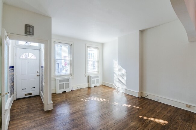 Building Photo - Charming Olde Richmond Home