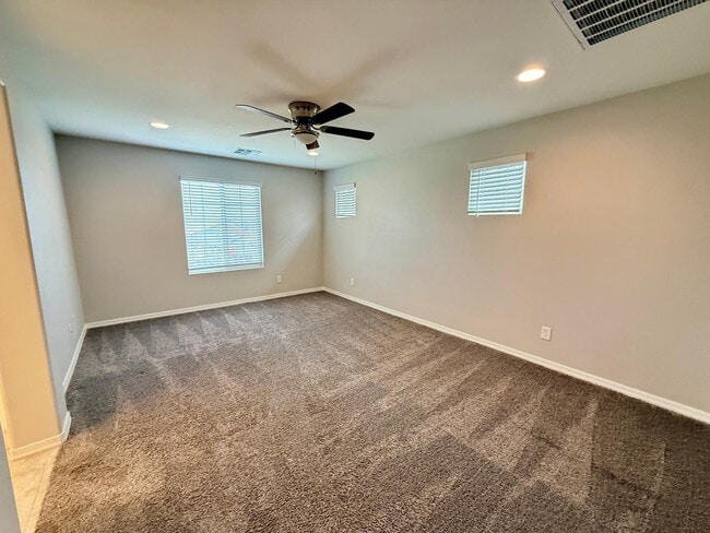 Building Photo - 14220 W Buckskin Trl