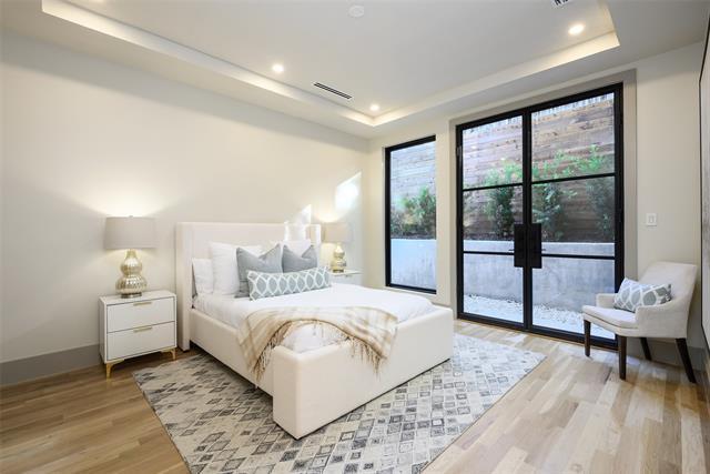 Building Photo - 6984 Santa Barbara Dr