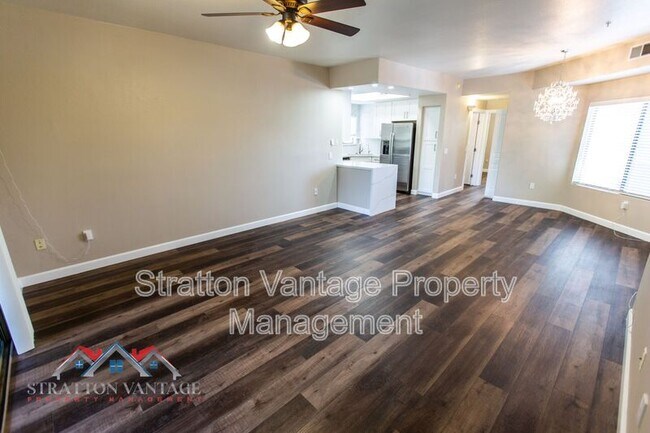 Building Photo - 11680 E Sahuaro Dr