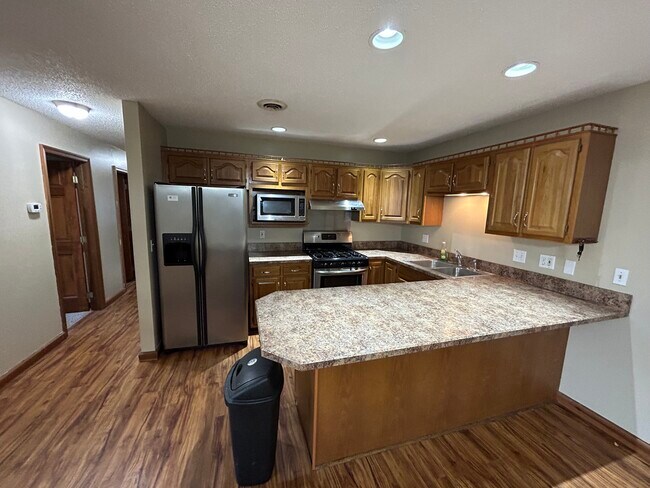 Kitchen - 505 50th St SE
