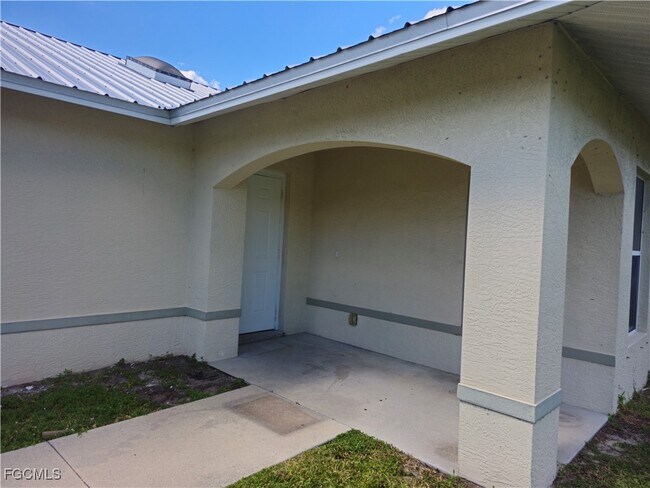 Primary Photo - 529 Hancock Bridge Pkwy