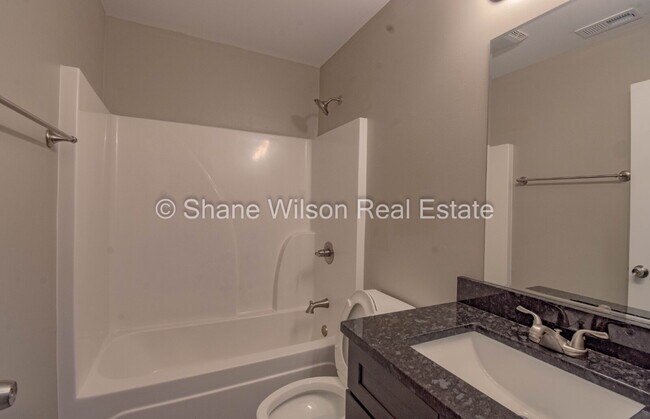 Building Photo - Newer 2-Bed Townhouse in Rocky Face For Rent