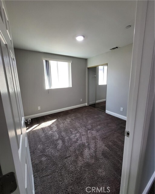 Building Photo - 1351 W 58th St