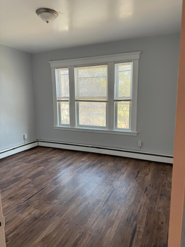 Building Photo - 17-19-19 Ellsworth St