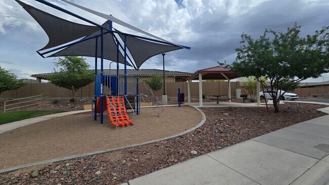 Building Photo - 11485 W Camden Dr