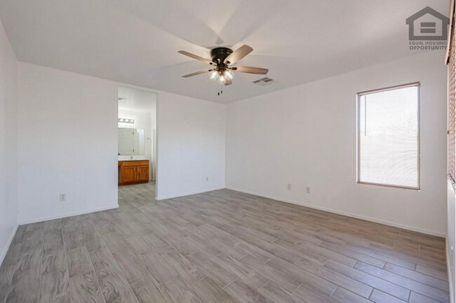 Building Photo - 4Bed/2Bath House in Buckeye! Move-In Ready on 06/04/2026!