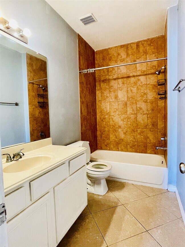 Building Photo - 13739 Canyon Hollow Loop