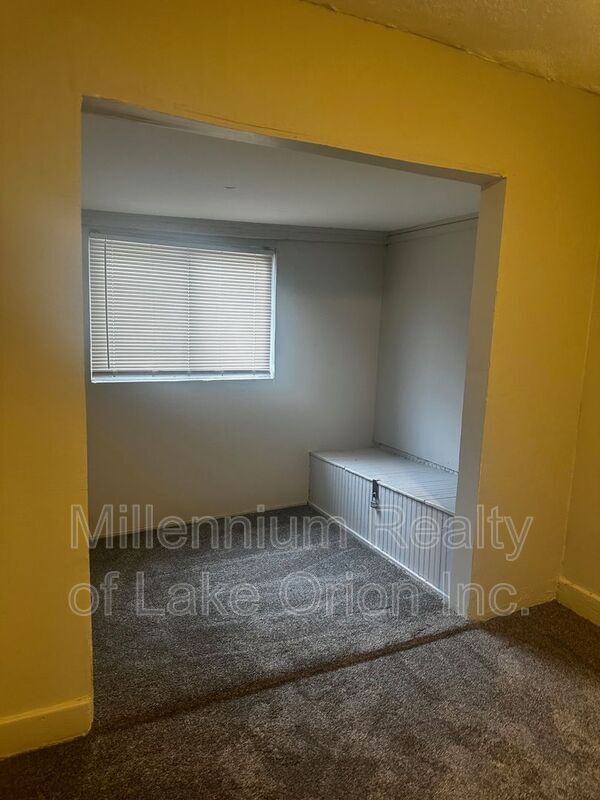 Building Photo - 8669 Hupp Ave