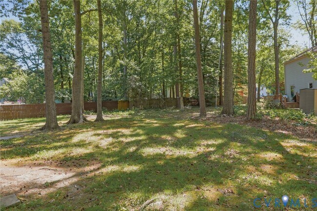 Building Photo - 9015 Covewood Rd