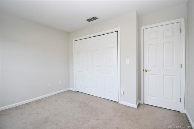 Building Photo - 1302 Briar Woods Ln