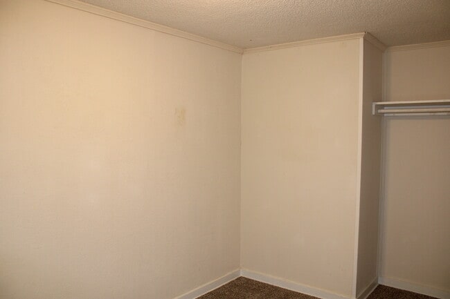Building Photo - 4347 E Bayley St
