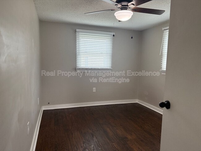 Building Photo - 308 New Rand Rd