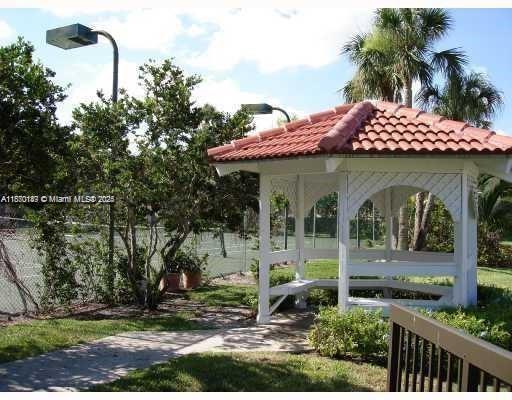 Building Photo - 5721 Riverside Dr