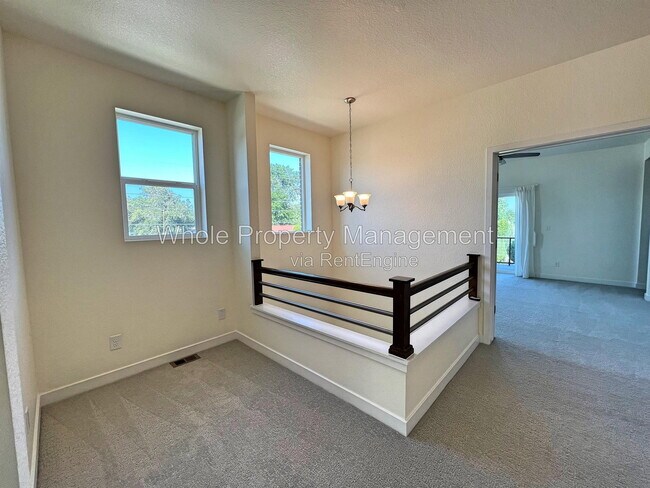 Building Photo - 2049 W 67th Pl