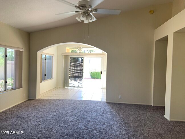 Building Photo - 9069 W Behrend Dr