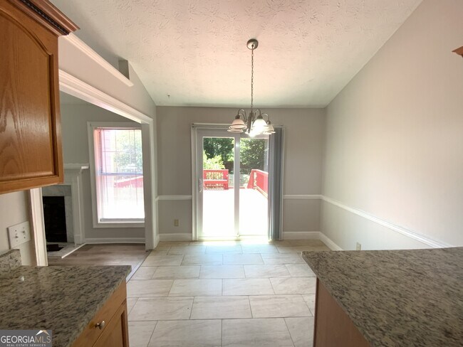 Building Photo - 5600 Sugar Crossing Dr