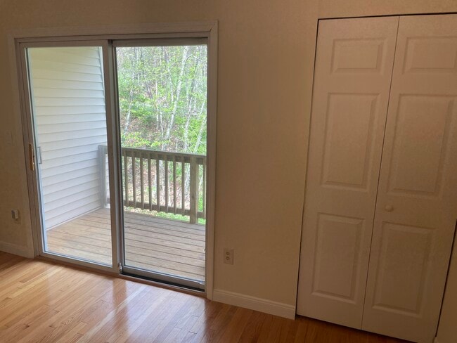 Building Photo - 434 Fox Run Ln