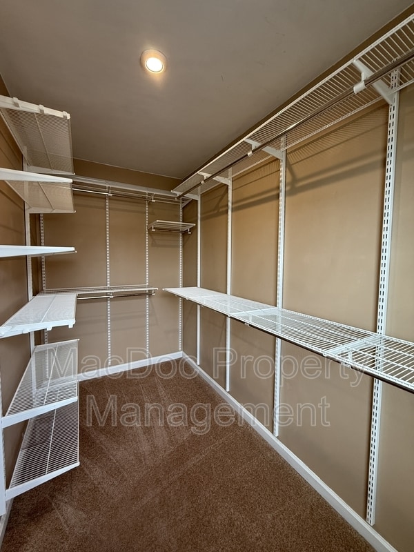 Building Photo - 127 Harper Ln