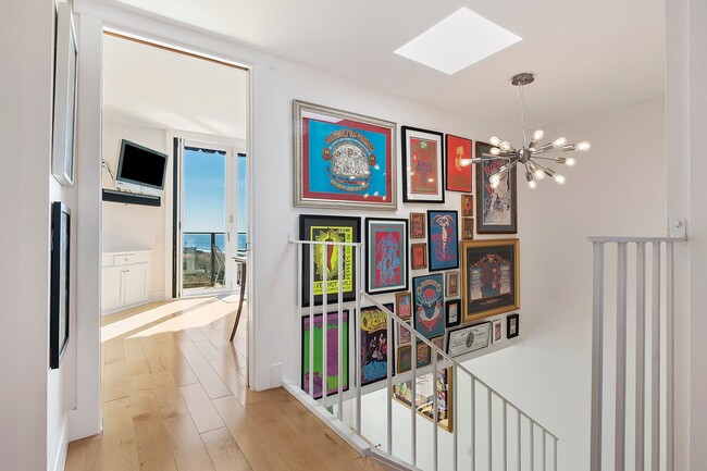 Building Photo - 6240 Tapia Dr