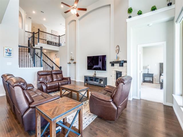 Building Photo - 2112 Creekbluff Ct