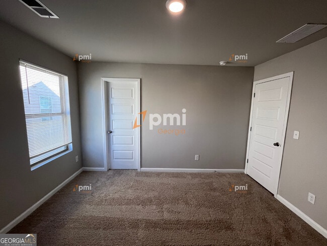 Building Photo - 2612 Lovejoy Crossing Dr