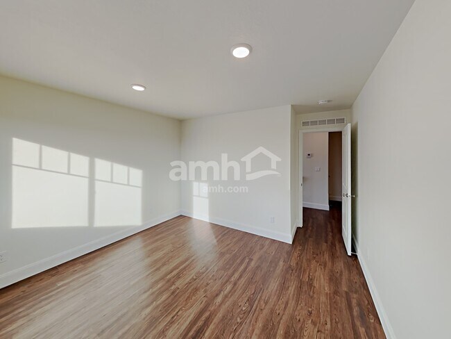 Building Photo - 2612 W 3400 S