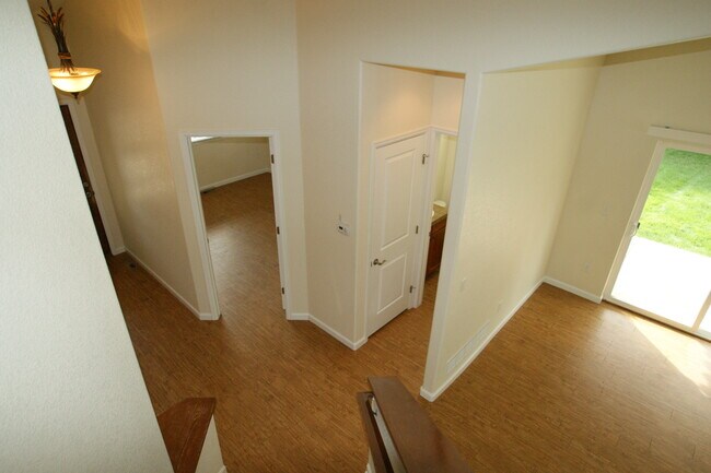 Building Photo - 426 Saint Ida Cir