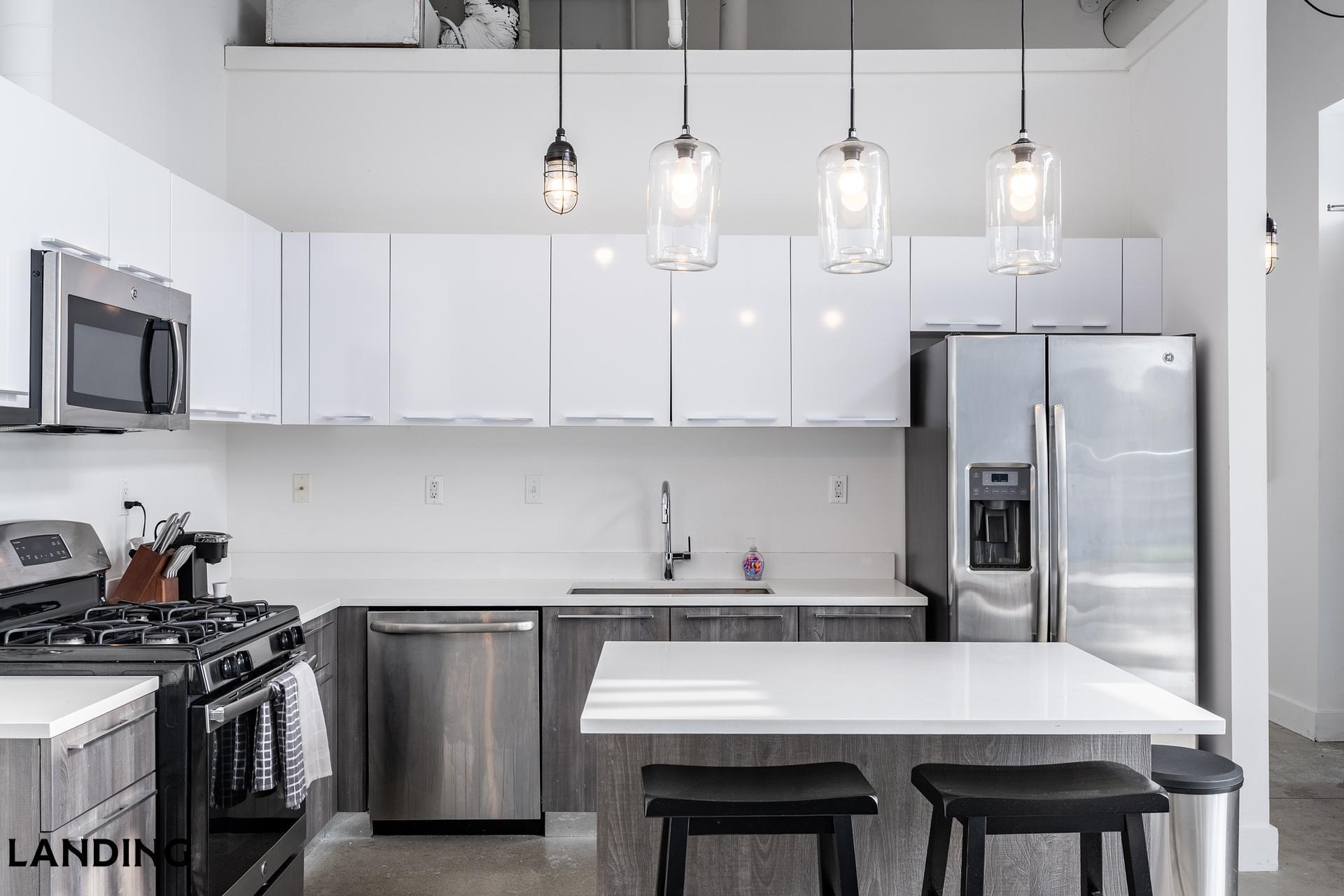 Building Photo - 1210 Morse Ave