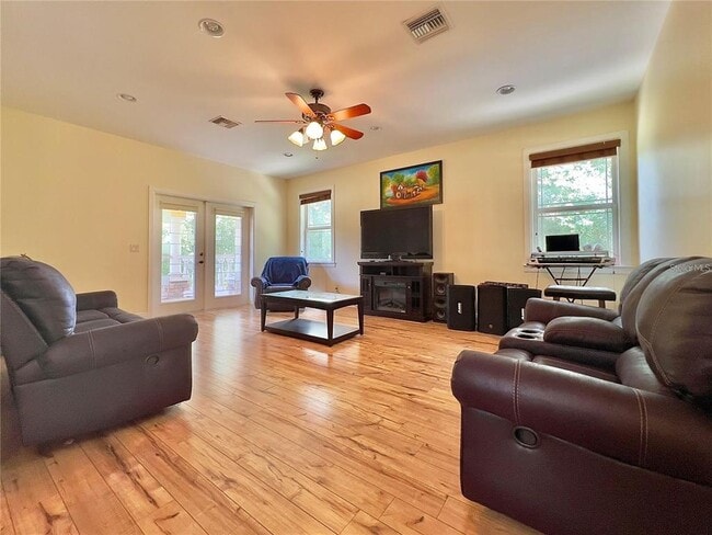 Building Photo - 3900 Reaves Rd