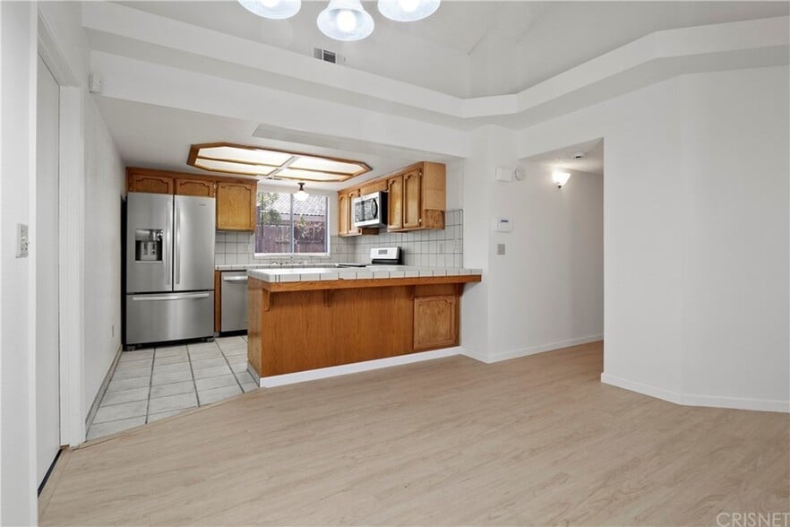 Building Photo - 9951 Pebble Beach Dr