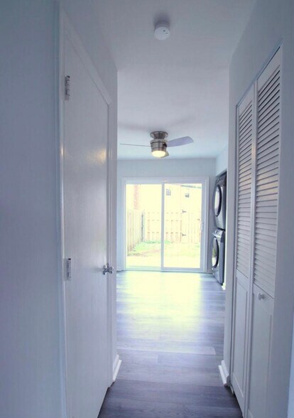 Building Photo - 603 Denton Cir